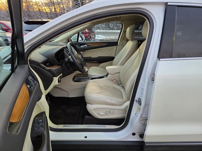 lincoln MKC 2015 - 12