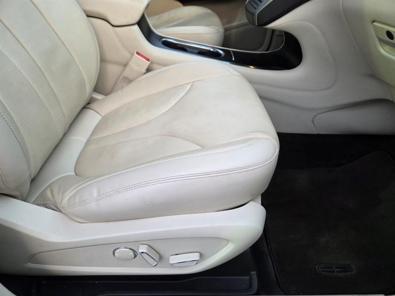 lincoln MKC 2015 - 21