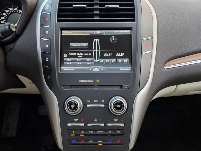 lincoln MKC 2015 - 32