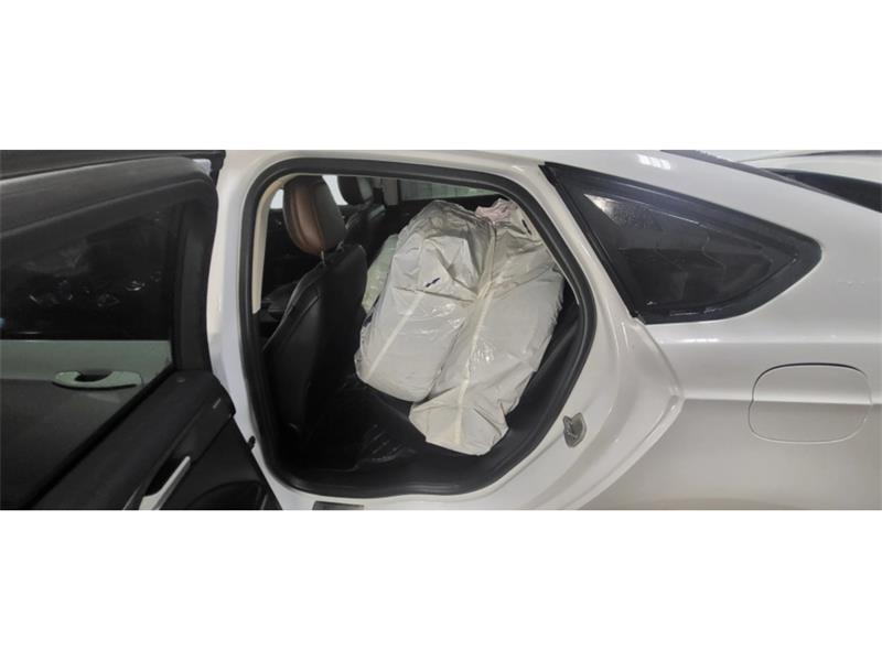 ford Fusion Energi 2020 - 11