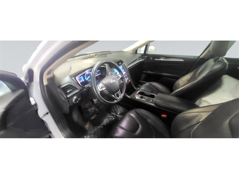 ford Fusion Energi 2020 - 12