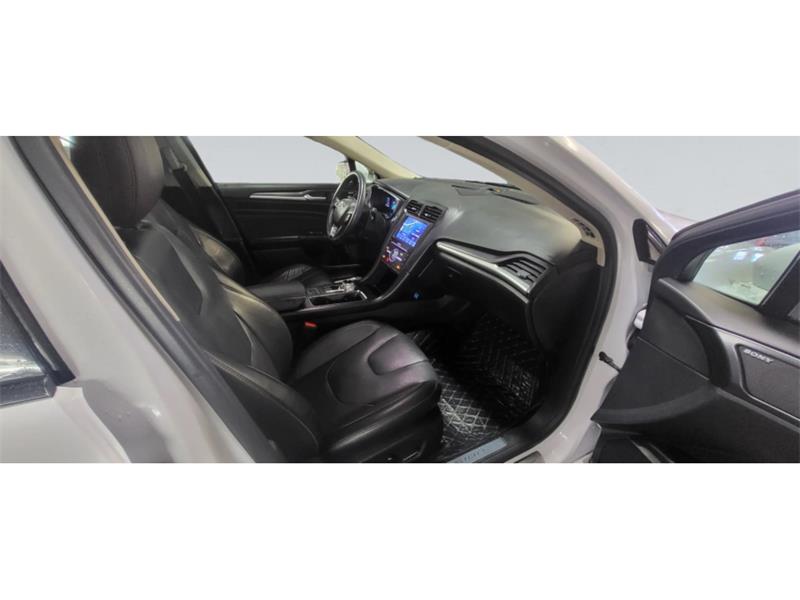 ford Fusion Energi 2020 - 17