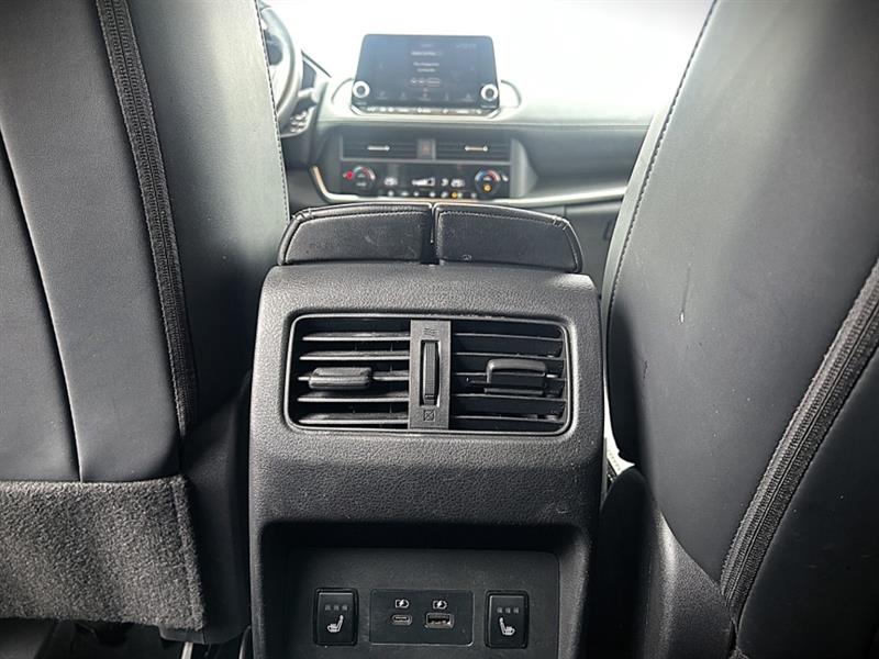 nissan Rogue 2023 - 24