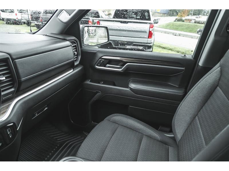 chevrolet Silverado 1500 2025 - 36