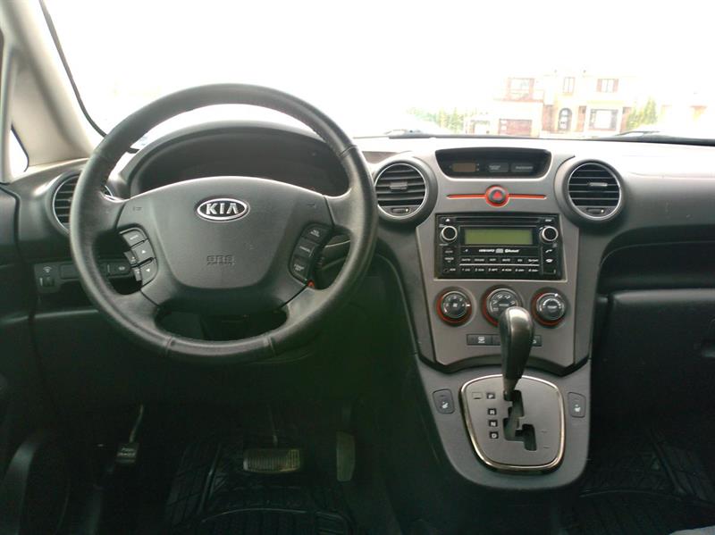 kia Rondo 2012 - 11