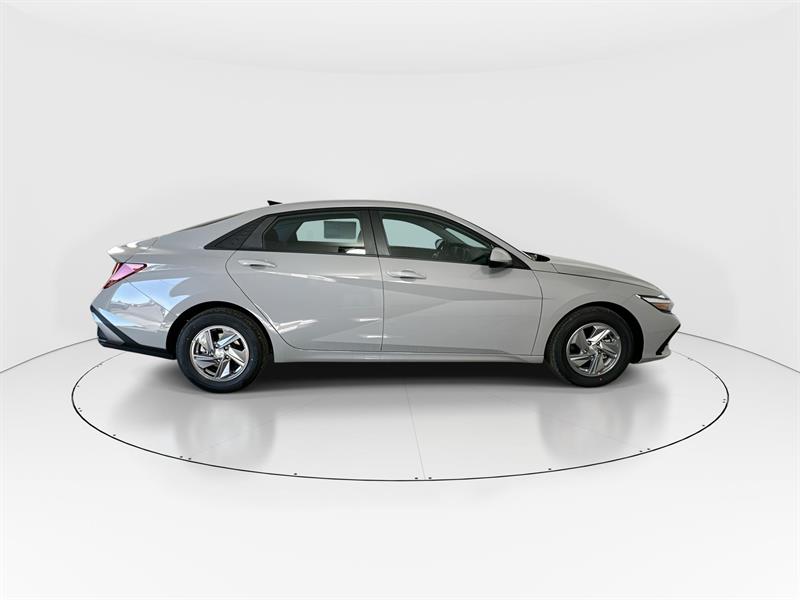 hyundai Elantra 2025 - 8