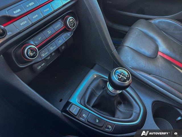 hyundai Veloster 2020 - 17