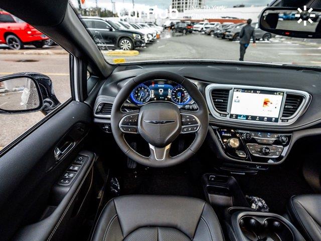 chrysler Pacifica 2026 - 14