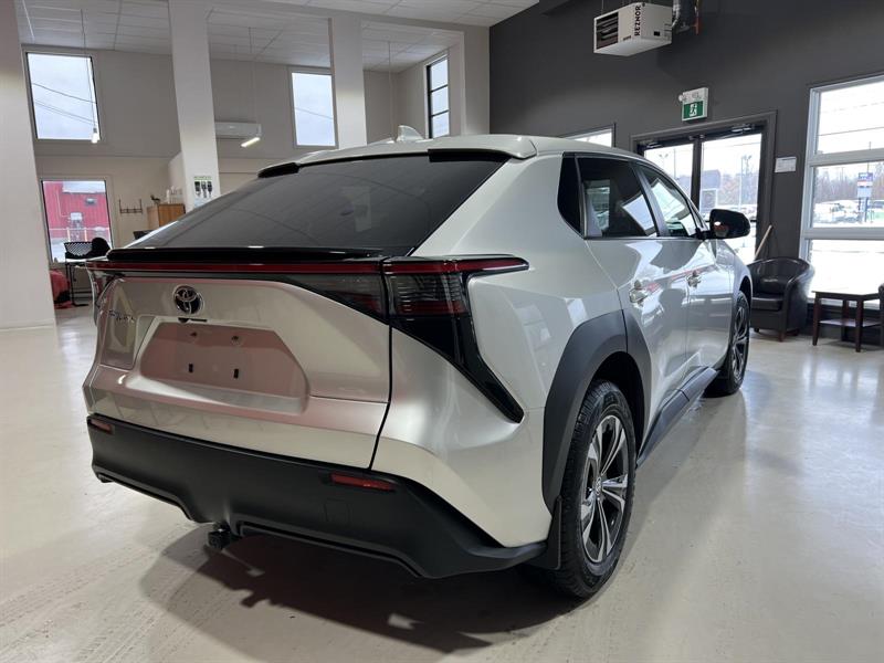 toyota bZ4X 2023 - 9