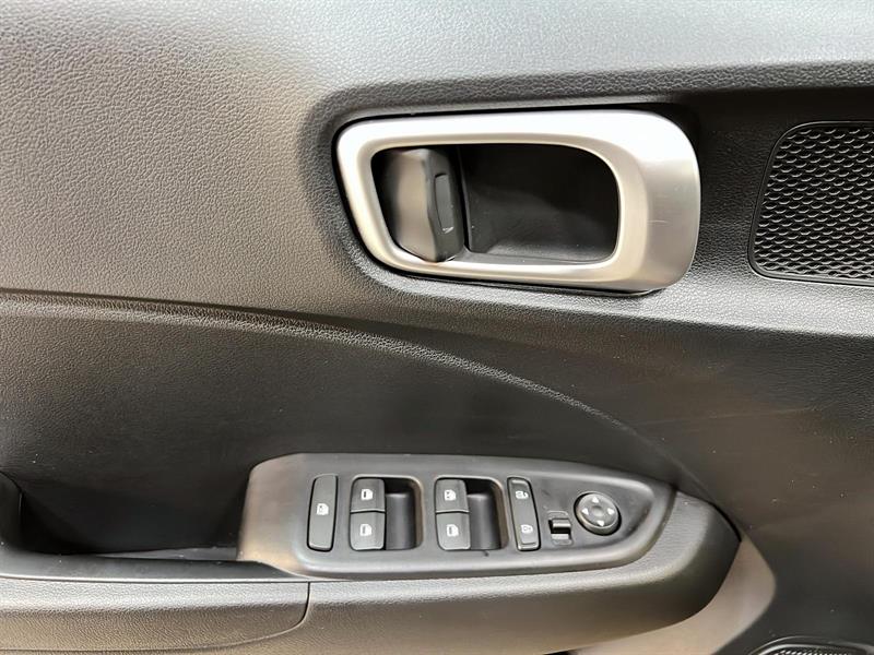 hyundai Venue 2023 - 21