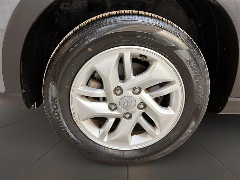 hyundai Venue 2023 - 25