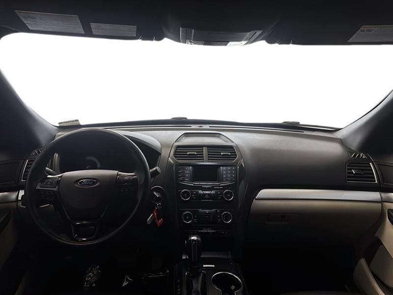 ford Explorer 2018 - 24