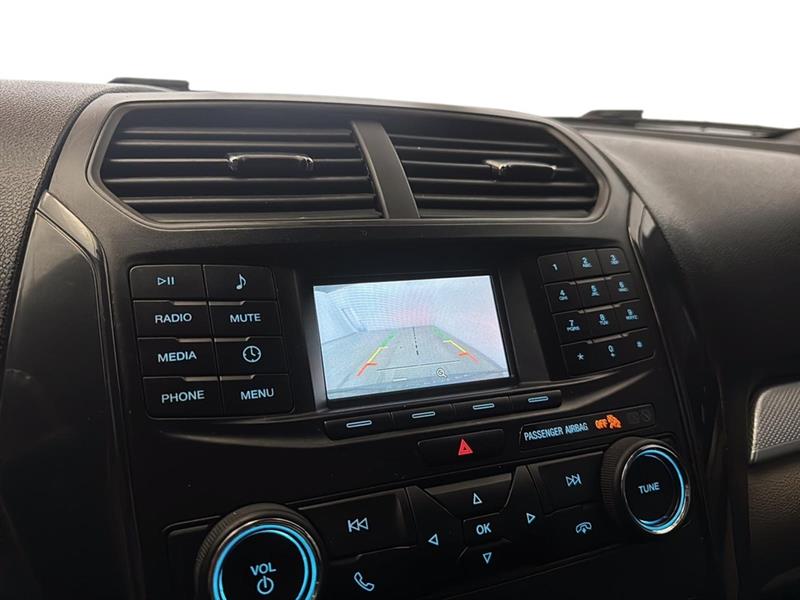 ford Explorer 2018 - 32