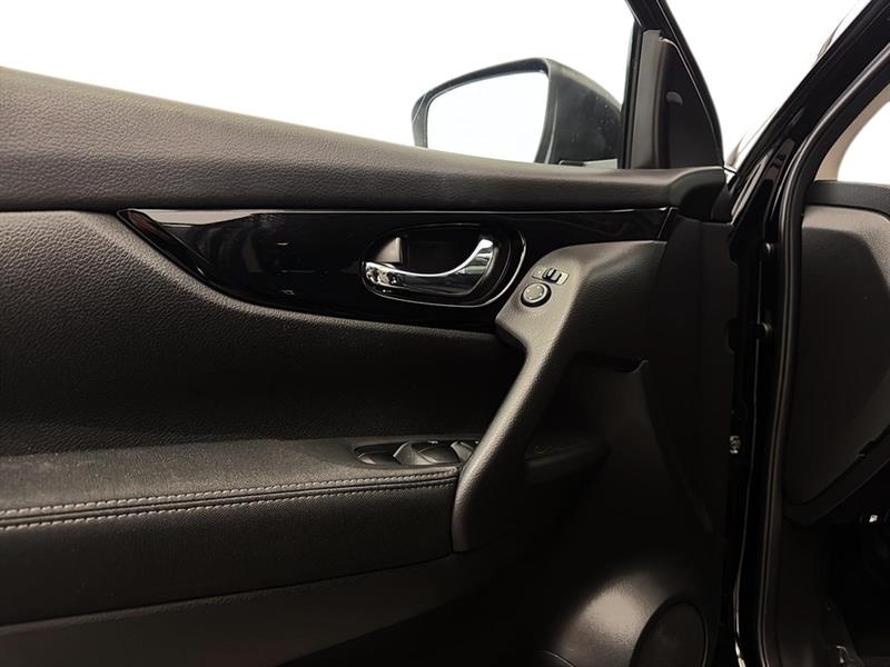 nissan Qashqai 2018 - 13