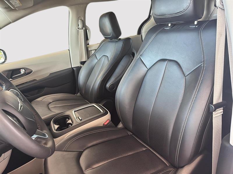 chrysler Pacifica 2024 - 8