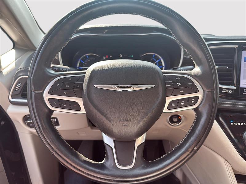 chrysler Pacifica Hybrid 2022 - 13