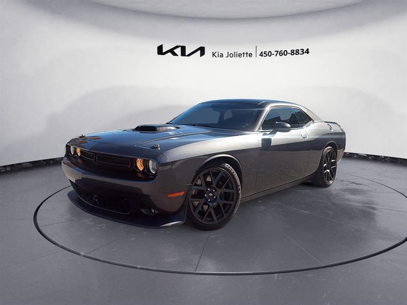 dodge Challenger 2017