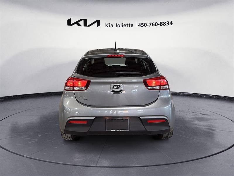 kia Rio5 2021 - 3