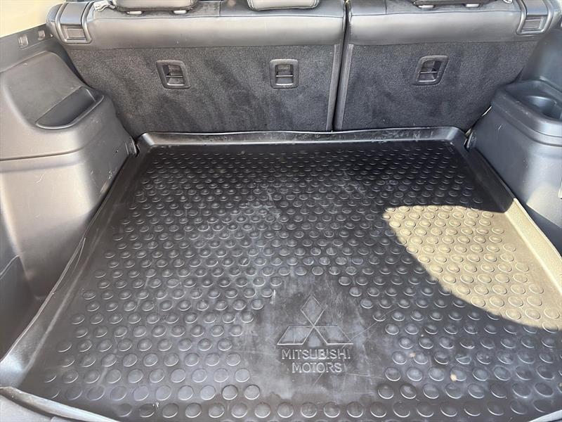 mitsubishi Outlander rechargeable 2019 - 7