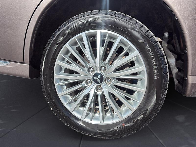 mitsubishi Outlander rechargeable 2019 - 9