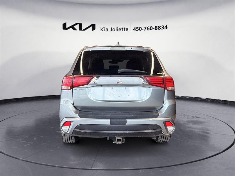 mitsubishi Outlander rechargeable 2018 - 6