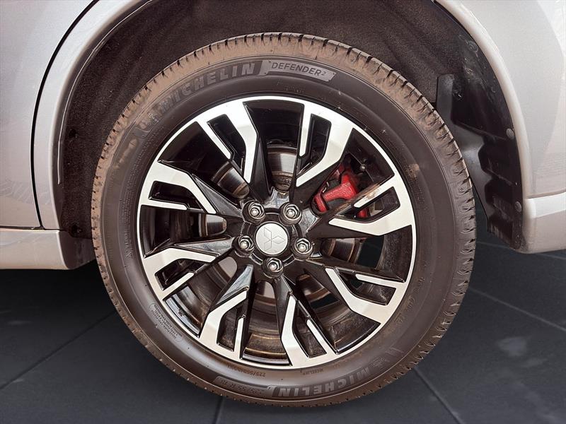 mitsubishi Outlander rechargeable 2018 - 8