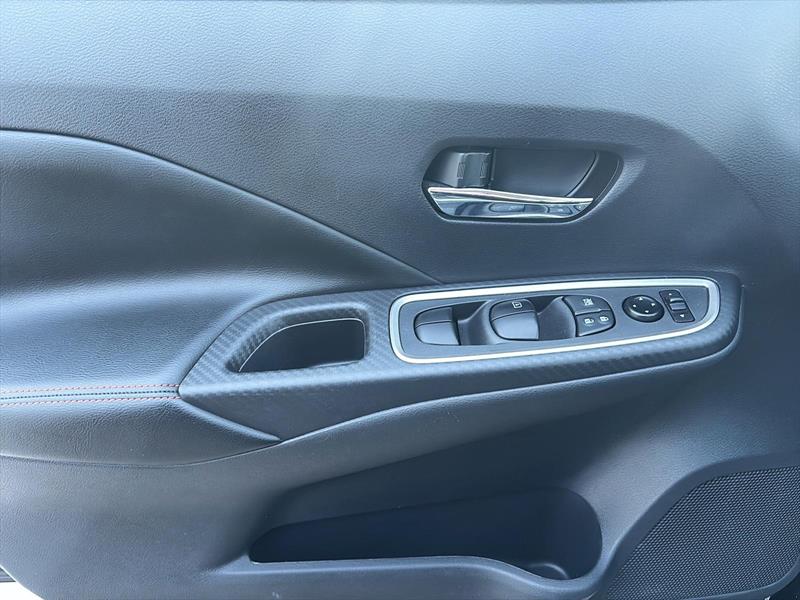 nissan Versa 2024 - 11