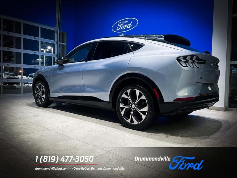 ford Mustang Mach-E 2022 - 4