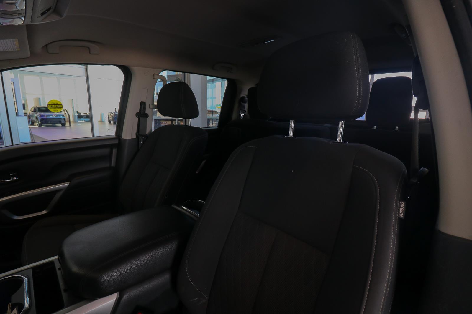 nissan Titan 2017 - 11