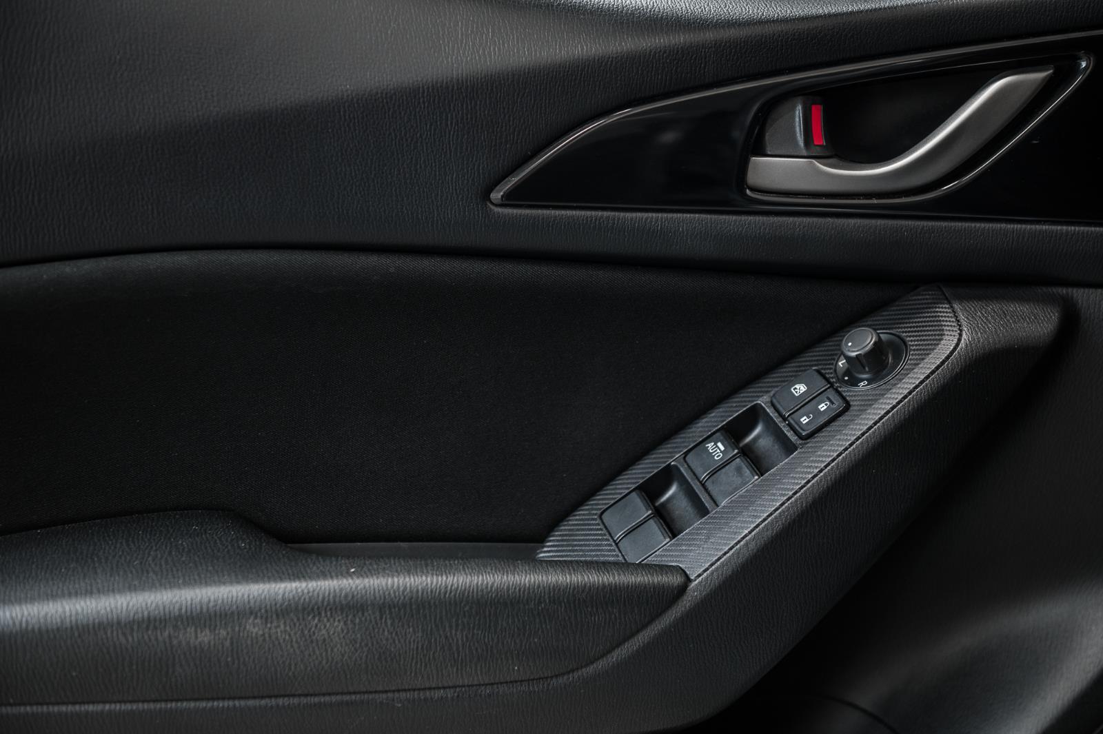 mazda Mazda3 2016 - 21