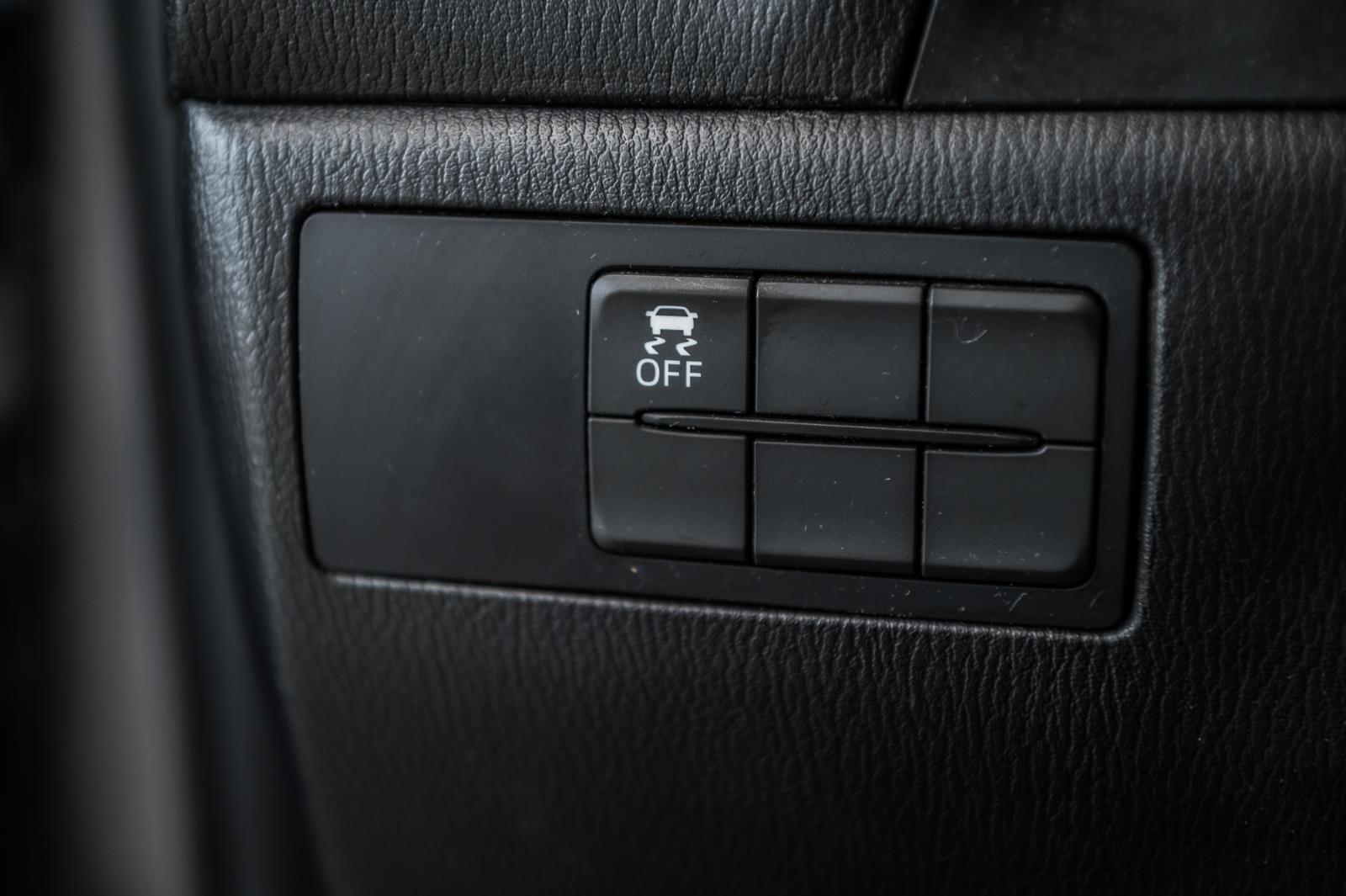 mazda Mazda3 2016 - 24