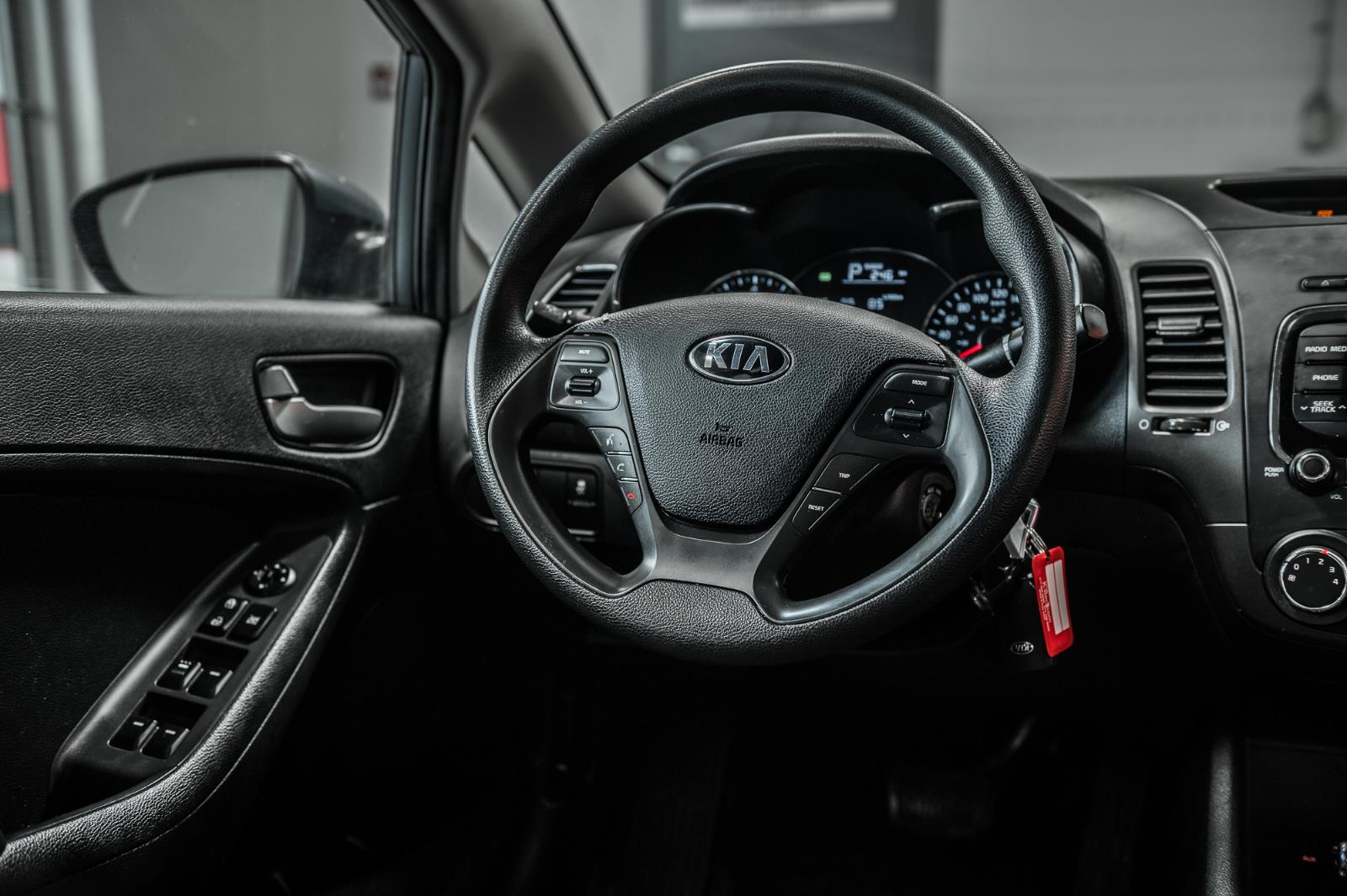 kia Forte 2018 - 24