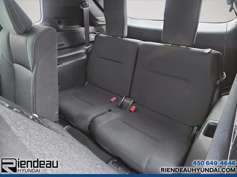 mitsubishi Outlander 2022 - 14