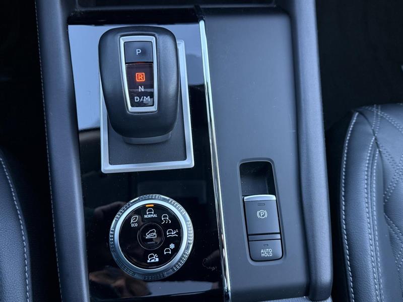 mitsubishi Outlander 2023 - 21