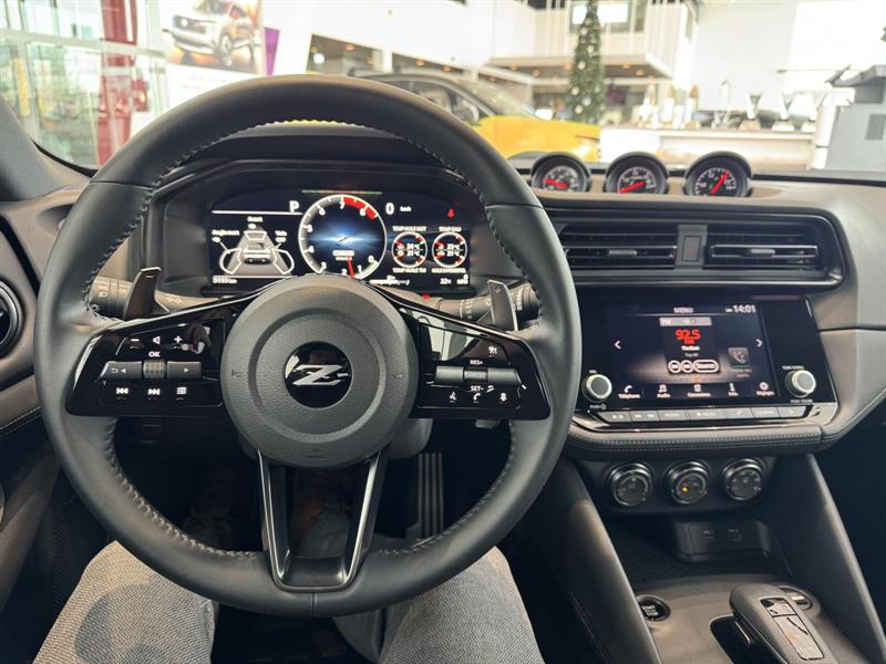 nissan Z 2025 - 14