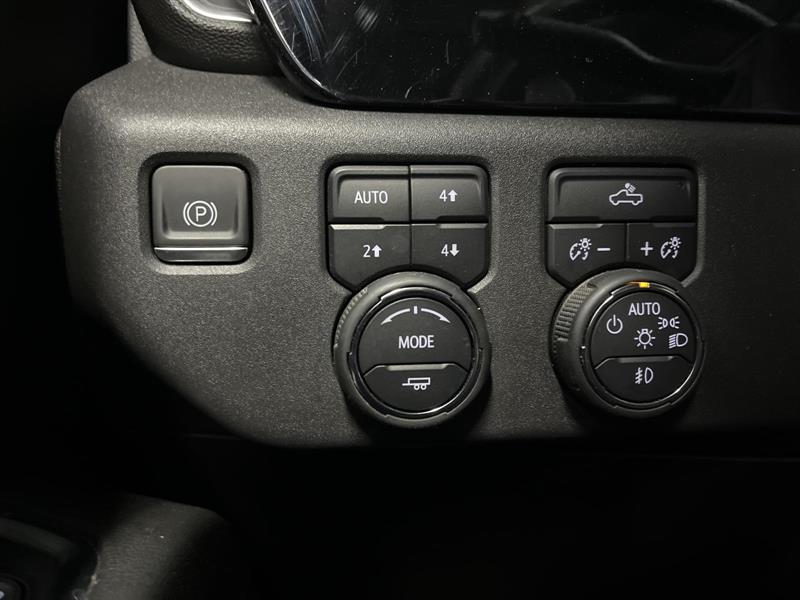 chevrolet Silverado 1500 2023 - 12