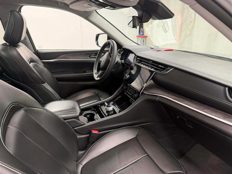 jeep Grand Cherokee L Limited 2023 - 10