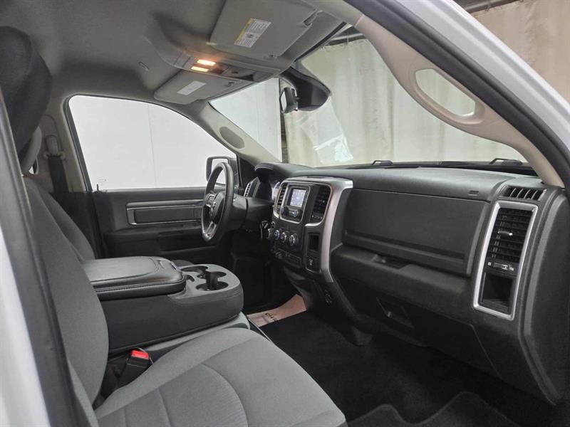 ram 1500 CLASSIC SLT 2022 - 10