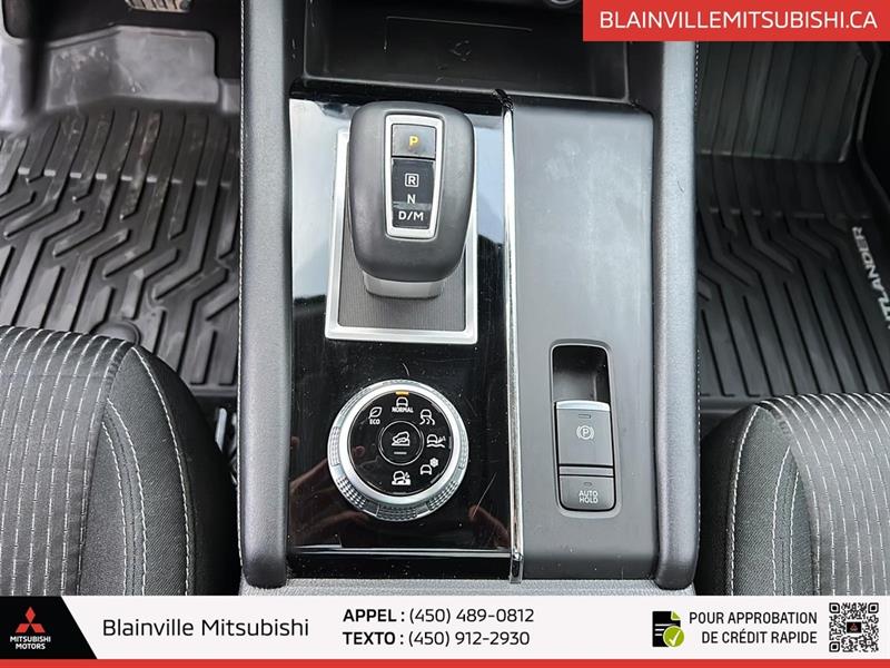 mitsubishi Outlander 2022 - 21