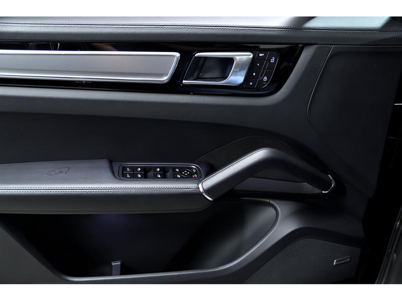 porsche Cayenne 2023 - 38