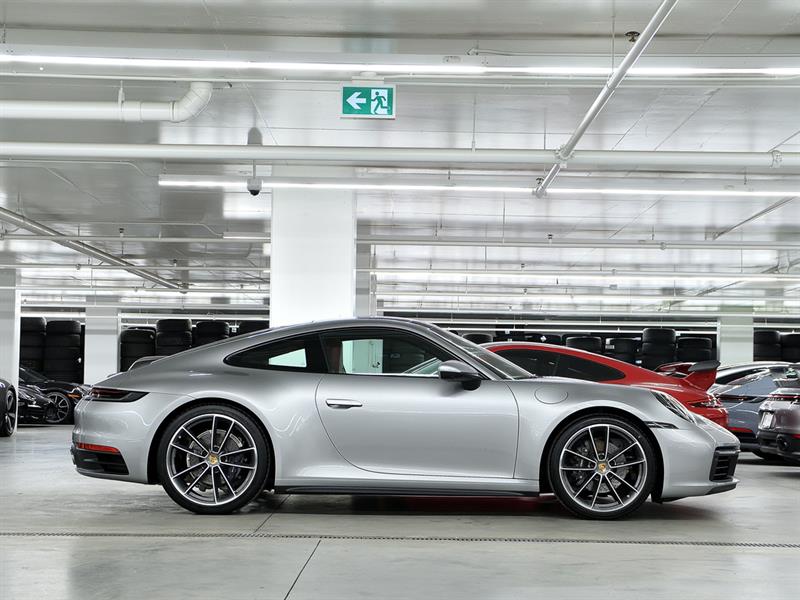 porsche 911 2021 - 2