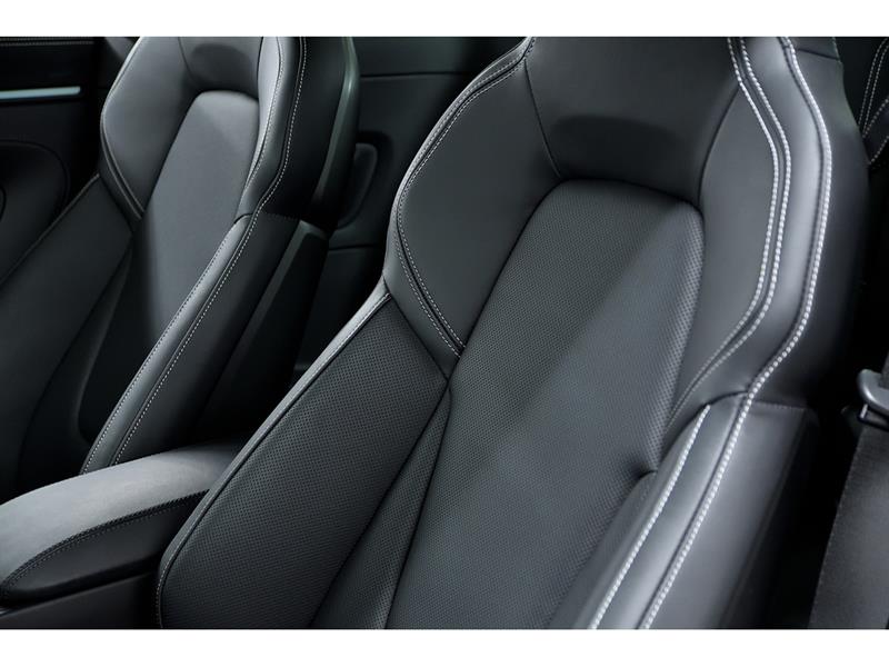 porsche 911 2025 - 15