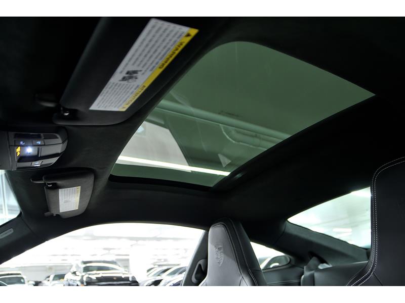 porsche 911 2025 - 16