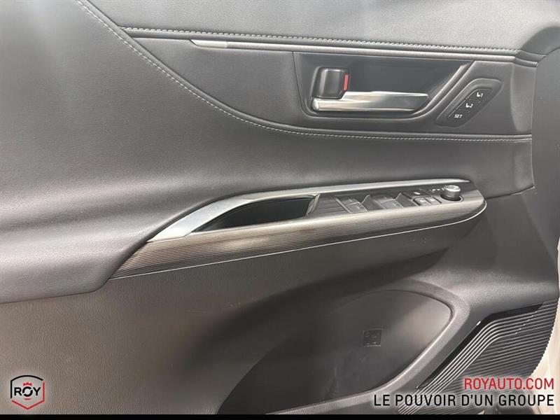 toyota Venza 2023 - 10