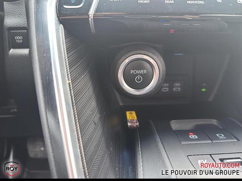 toyota Venza 2023 - 16