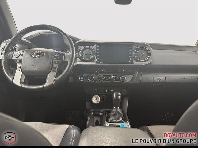 toyota Tacoma 2022 - 8