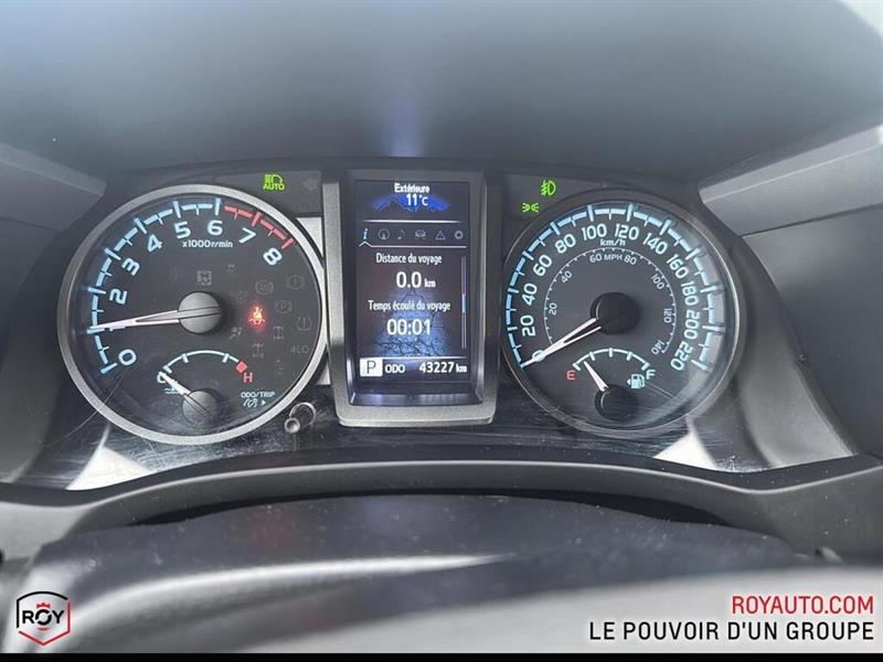 toyota Tacoma 2022 - 12