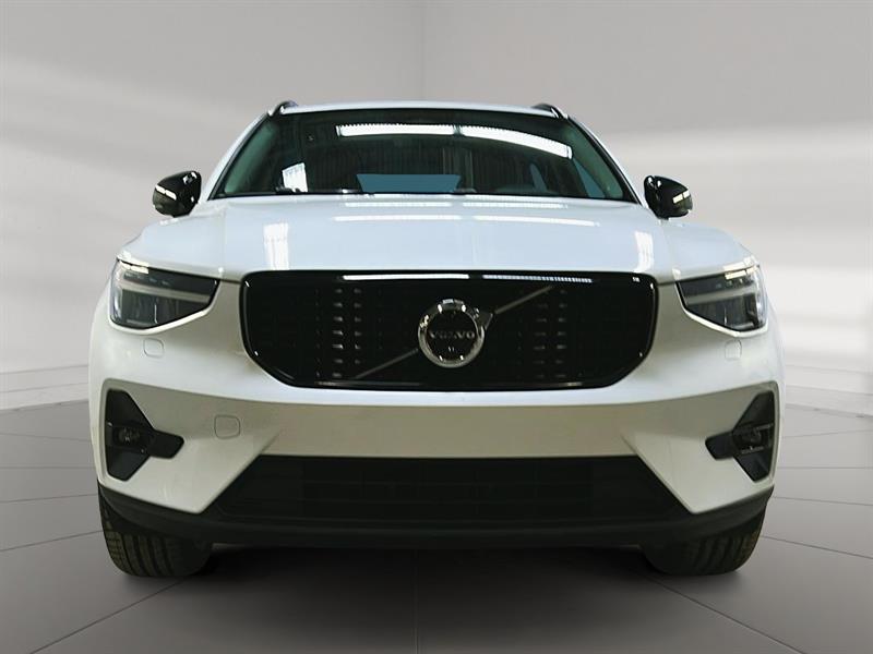 volvo XC40 2023 - 2
