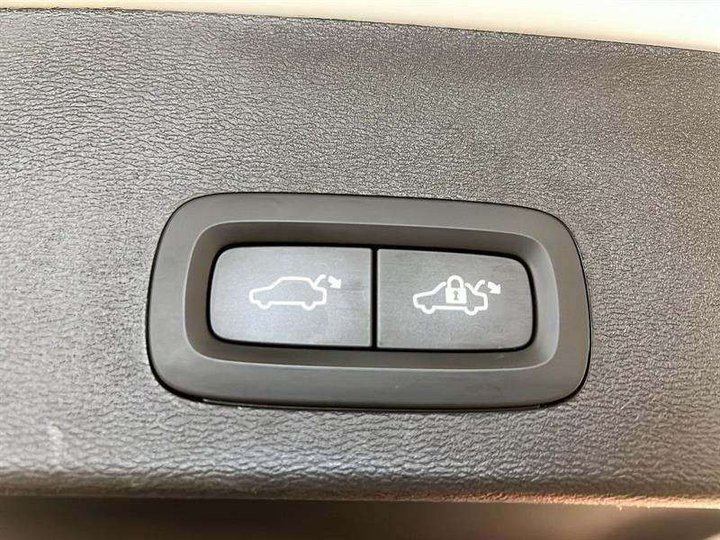 volvo XC40 2023 - 14