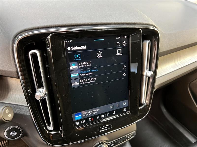 volvo XC40 2023 - 17